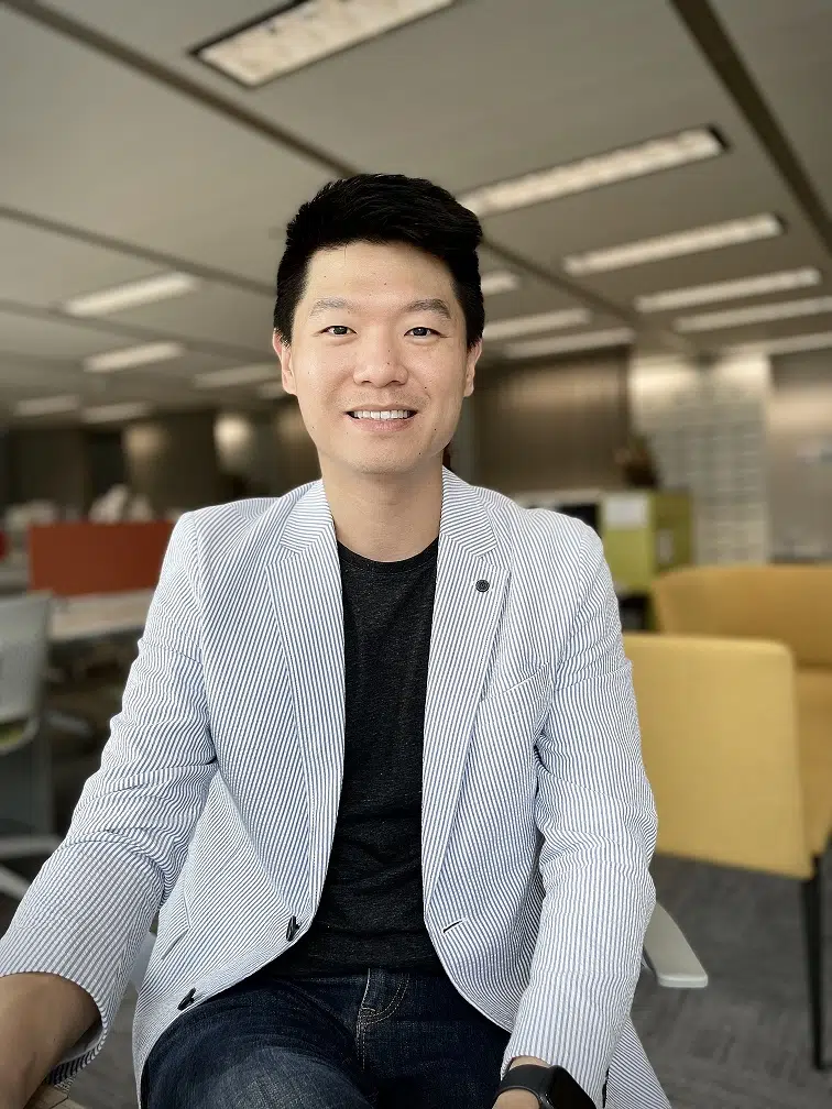 Adrian chen - Financial Planner in Singapore that specialises in pre-existing medical conditions